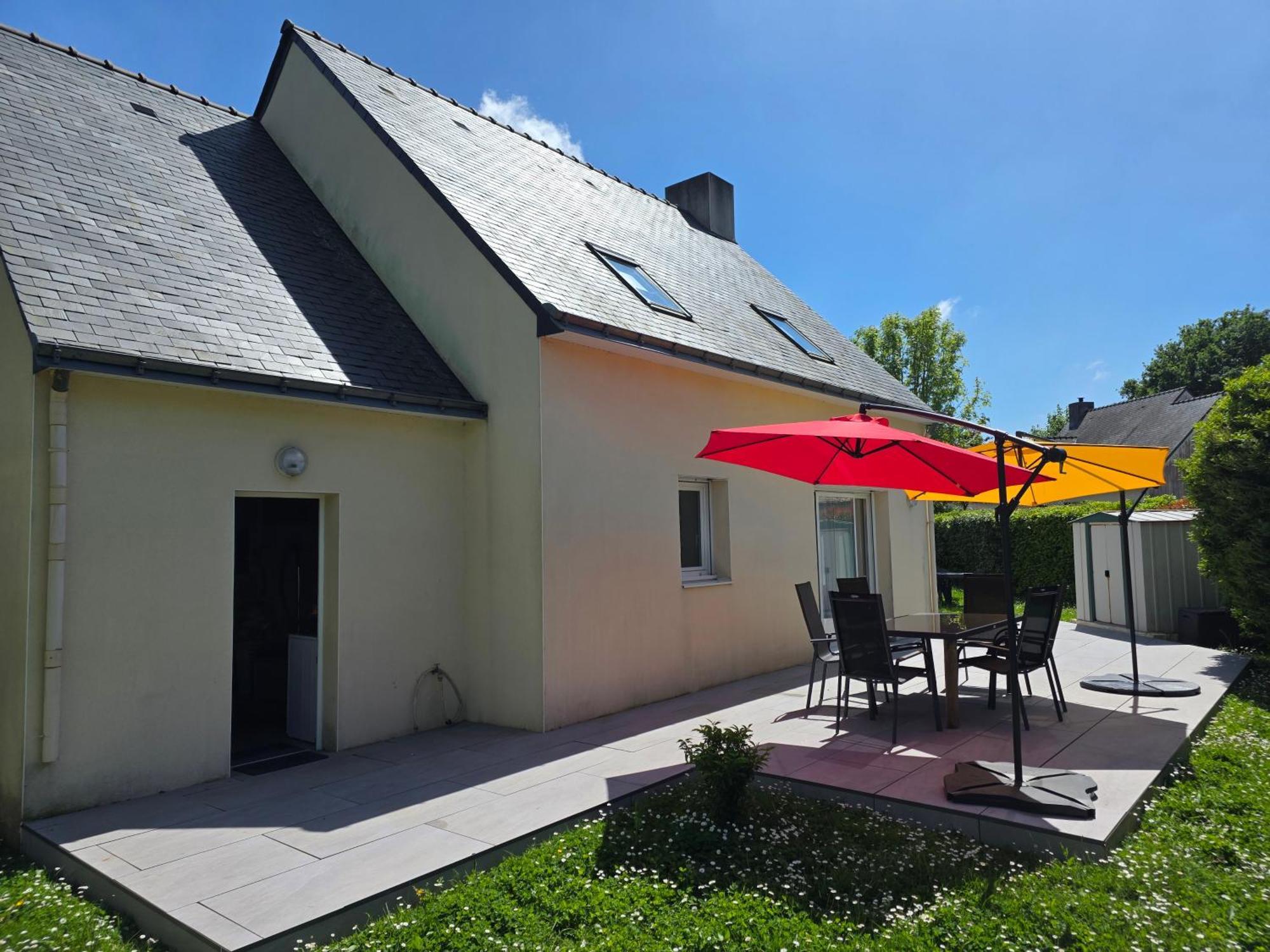Maison De Famille Situee A Saint-Molf. Exterior photo
