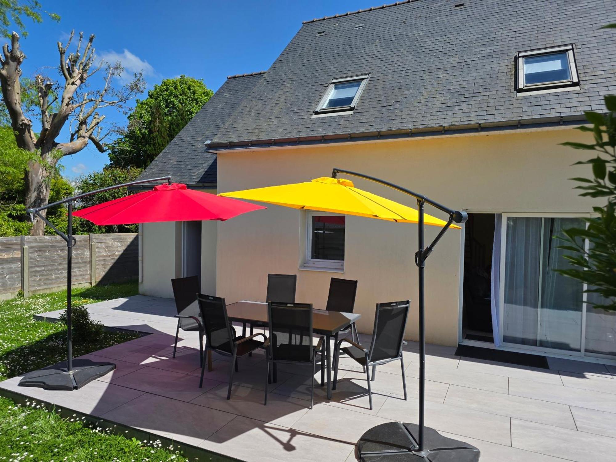Maison De Famille Situee A Saint-Molf. Exterior photo